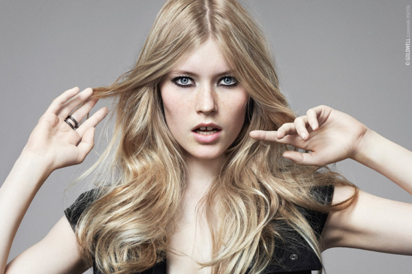 Blondes Haar